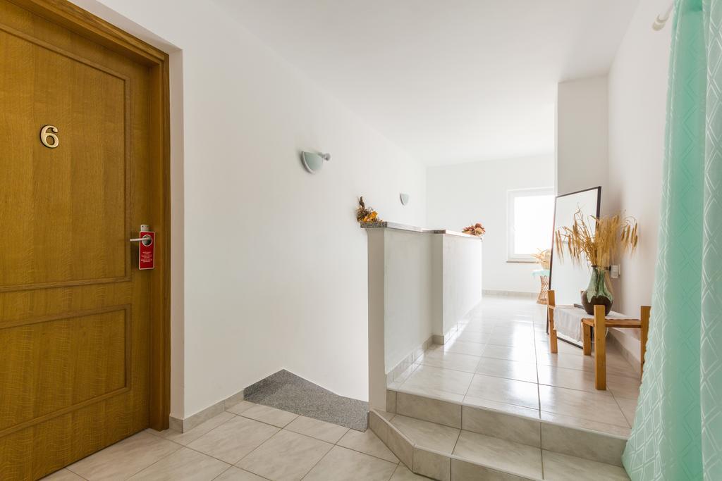 Apartments And Rooms Michaela Fažana Quarto foto